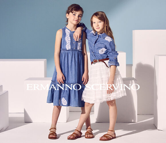 Monnalisa signs the Ermanno Scervino Spring/Summer 2026 girls&rsquo; line, opening a new chapter in continuity with the Maison&rsquo;s identity. The meeting of two Italian realities results in a refined kidswear collection, consistent with the language and elegance of the women&rsquo;s line.