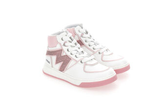 High-top sneakers with eco-materials