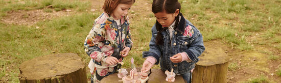 The new Fall-Winter collection: flowers and fun