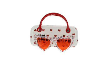 Heart-shaped glasses with rhinestones