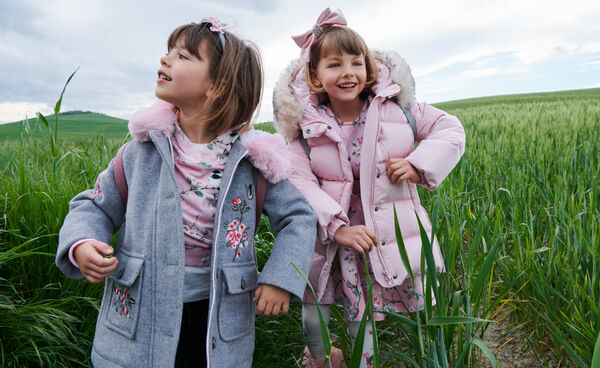 Parka de tela de velur bordada