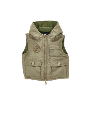 Wattierte Weste mit kleinem Löwen