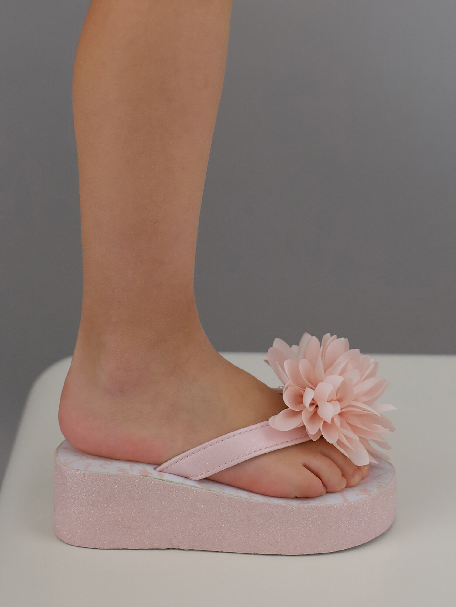 Maxi flower glitter flip flops Monnalisa Girls Shoes Flip Flops 