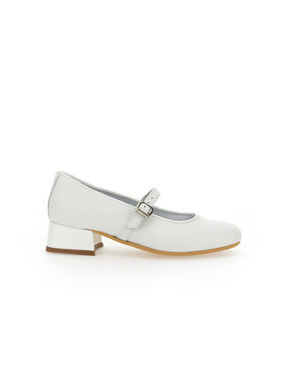 Ballerina with Buckle