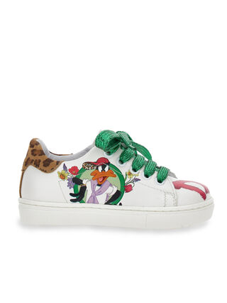 Daffy Duck print tennis shoes