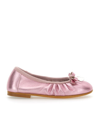 Laminated leather ballet flats