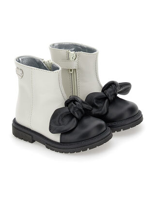 Two-tone leather ankle boots