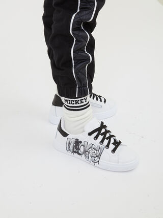 Sneakers en cuir bycast avec graffiti Mickey Mouse