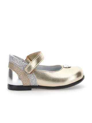 Laminated ballet flats