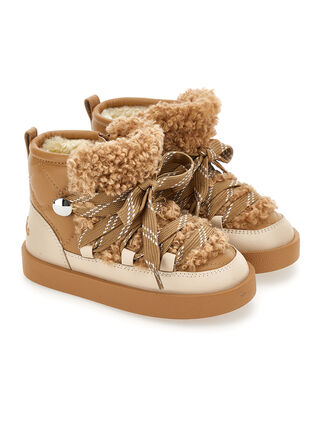 Two-tone plush boots