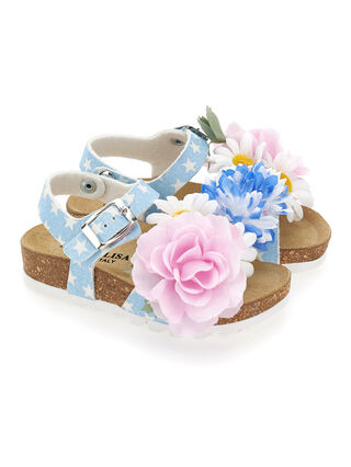 Sandalias con flores aplicadas