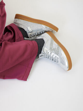 Velour running shoes