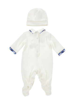 Combinaison et chapeau brodés de voitures