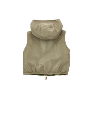 Wattierte Weste mit kleinem Löwen