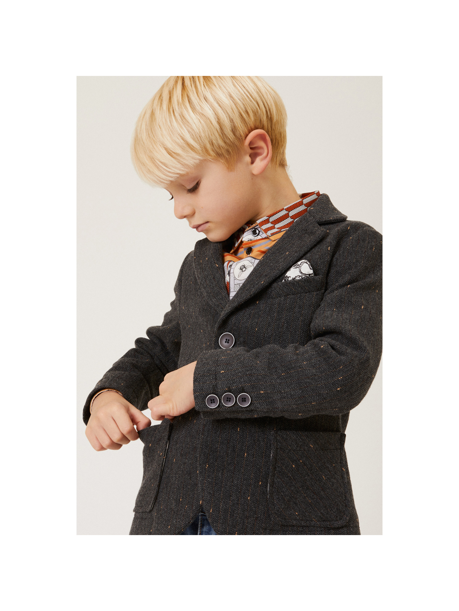 Monnalisa Two-button Herringbone Blazer In Medium Grey